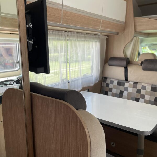 Obytné auto - jedkamchces.cz