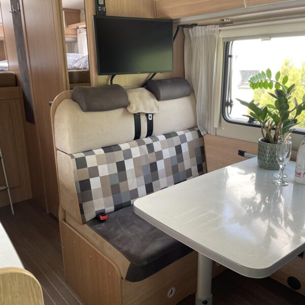 Obytné auto - jedkamchces.cz