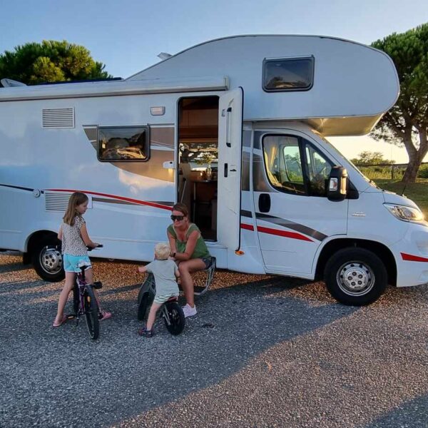 Obytné auto - jedkamchces.cz