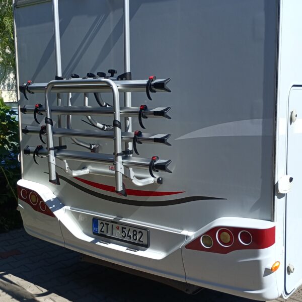 Obytné auto - jedkamchces.cz